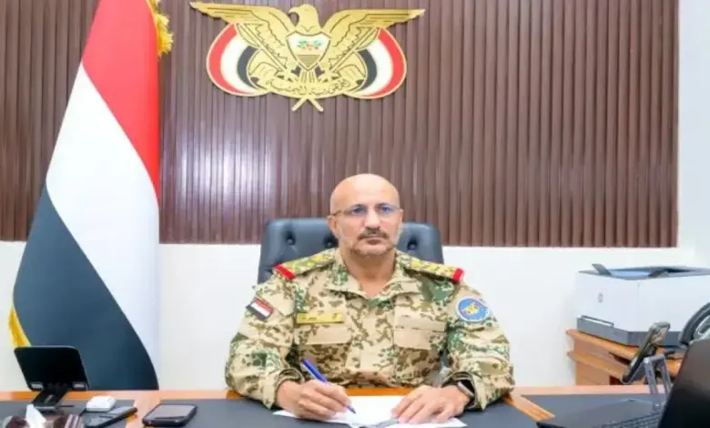 طارق صالح يرعب الحوثيين وتلقين طهران درساً حاسماً: الجبهات مسرح عمليات واحد وسيكون مقبرة لطموحات النظام الإيراني