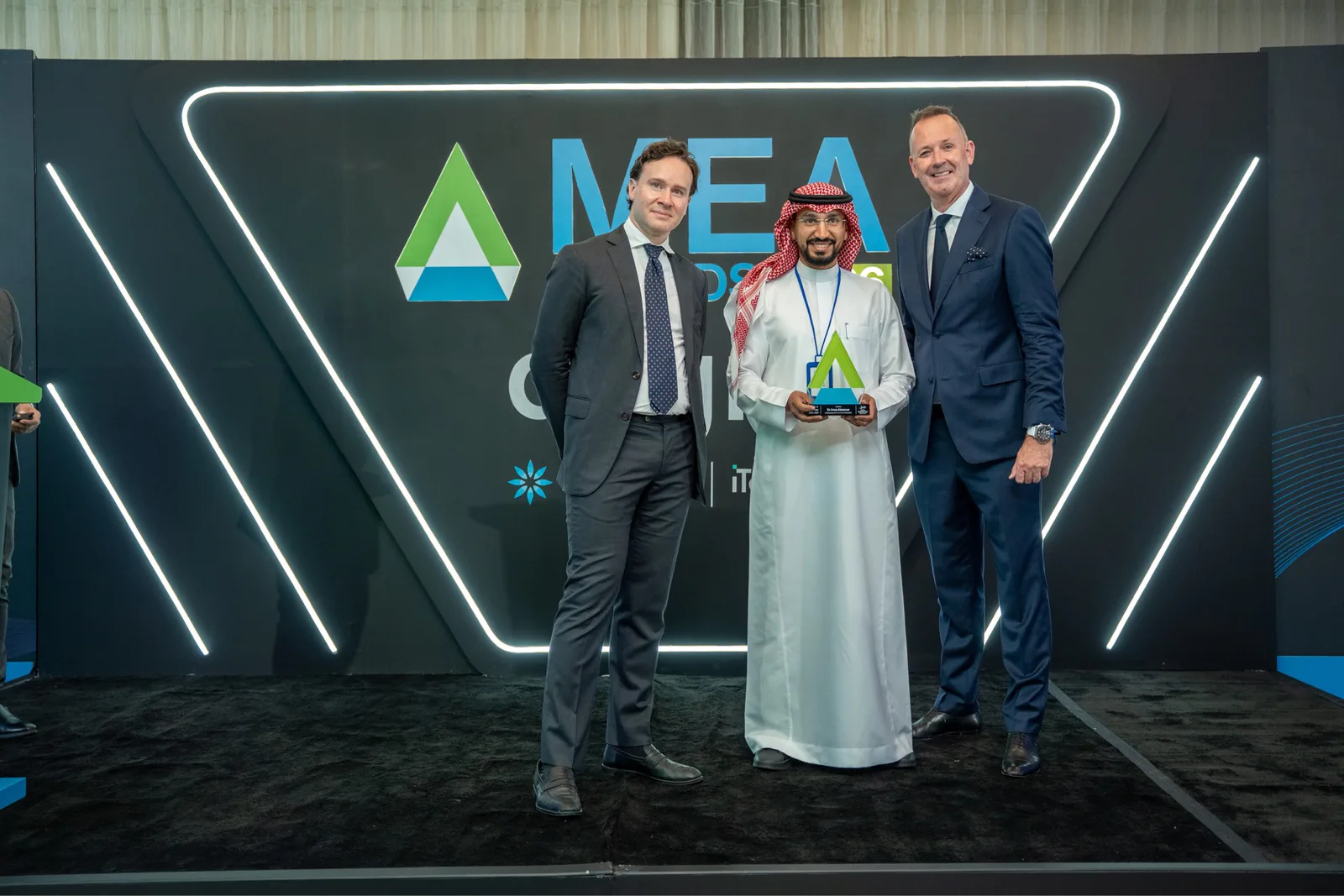 طبيب سعودي يحصد تصنيف «إنفزالاين أبيكس» ضمن نخبة 1% عالمياً