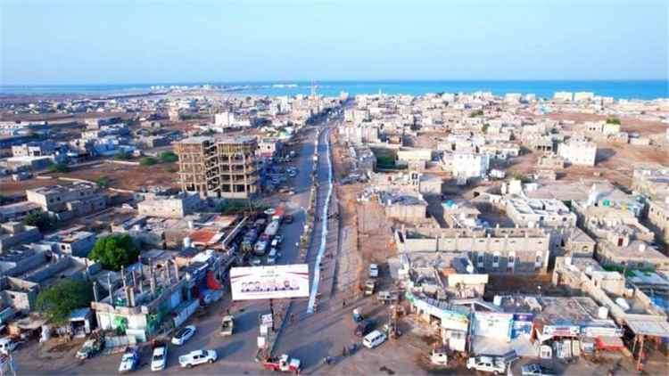 عاجل.. ميليشيا الحوثي تسيطر على مدينة المخا