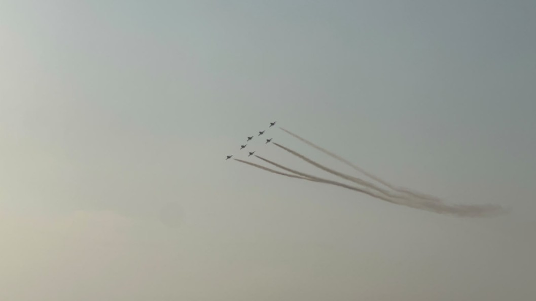 عروض جوية تزيّن سماء جدة احتفالًا باليوم الوطني السعودي