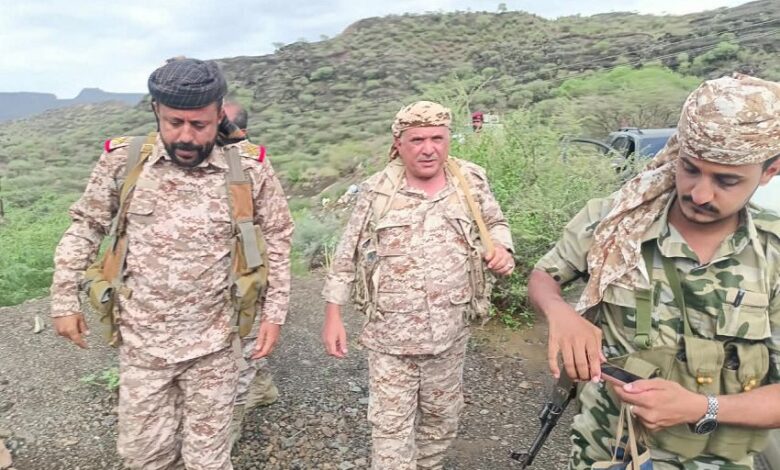 فاضل والجبولي يطلعان على سير العمليات العسكرية في الجبهات المشتركة جنوبي تعز