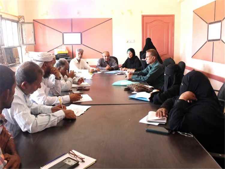 فريق التطوير الوزاري يبحث مع تربية لحج الخطة المزمنة لتطوير رياض الأطفال بدعم CRS