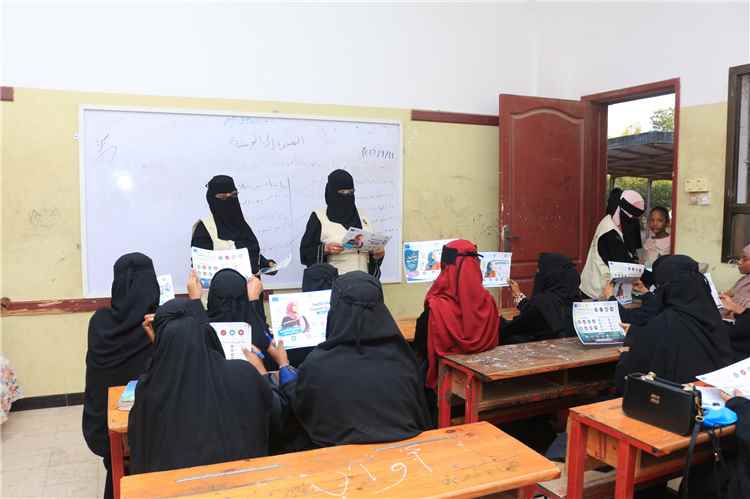فريق الشيخ عثمان يواصل حملة «مناصرة المرأة المعيلة» بنزول ميداني إلى مركز المصموم