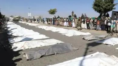 في محرقة الساحل الغربي .. شاهد شوارع صنعاء تمتلئ بأكياس جثث قتلى الحوثي