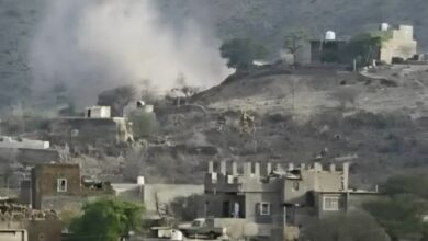 قذائف الحوثيين تهزّ أحياء الضالع.. قصف مدفعي يستهدف قرية أدمة في مريس ويُلحق أضراراً بممتلكات المواطنين الضالع –