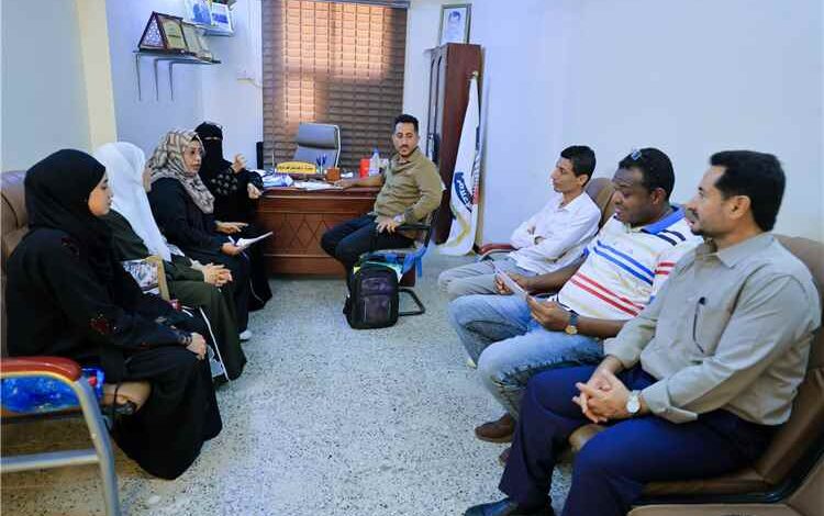 قسم العلاقات العامة بإعلام جامعة عدن يناقش الاستعدادات للعام الدراسي الجديد