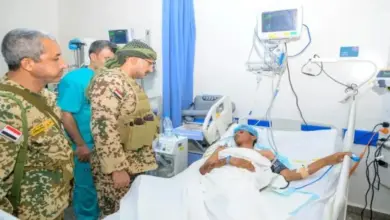 كسرنا المشروع الايراني للسيطرة على باب المندب | طارق صالح يفجرها في وجه مليشيا الحوثي من المخا: هدفنا تحرير صنعاء وكامل تراب اليمن