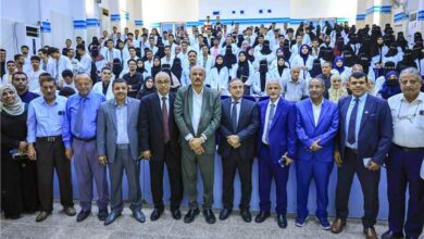 كلية الطب بجامعة عدن تستقبل طلابها المستجدين