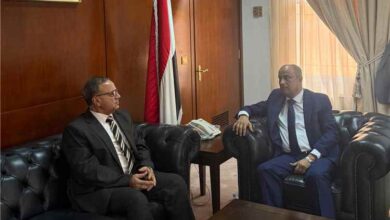 لصور يزور السفارة اليمنية في الرياض ويهنئ بن بريك بتعيينه سفيرًا لليمن لدى السعودية