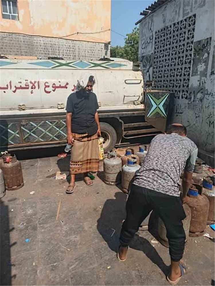 لضمان استقرار الأسواق وحماية المواطن.. حملة رقابية مكثفة على نقاط بيع الغاز المنزلي في التواهي