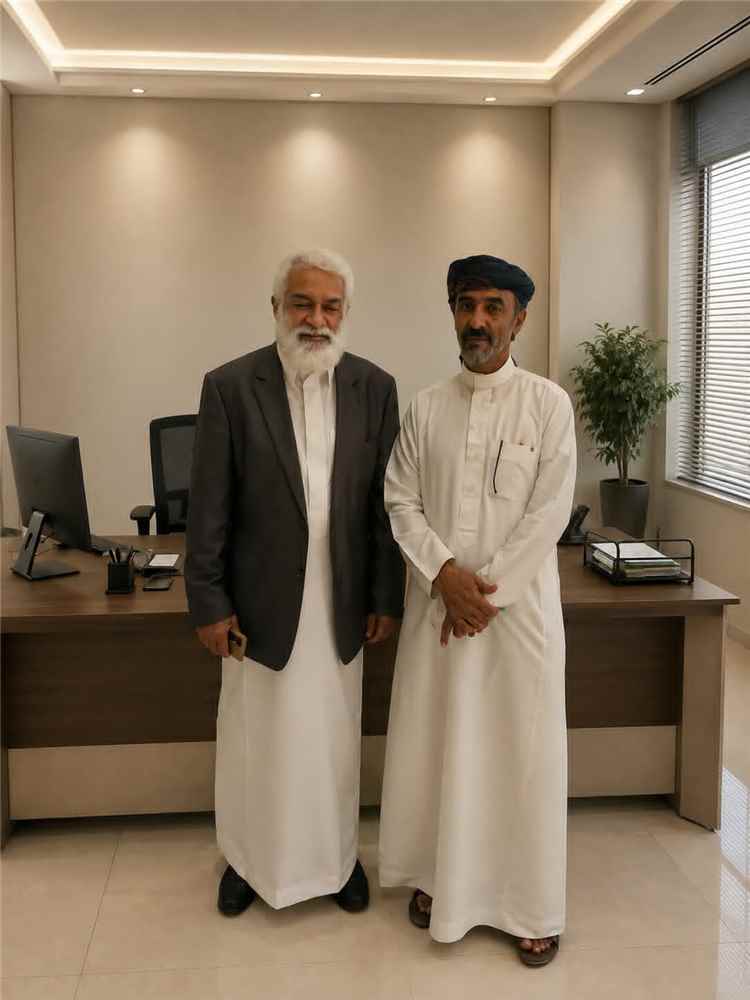 لقاء ودي يجمع وزير التخطيط والتعاون الدولي بالشيخ صالح العلهي مدير مكتب التخطيط جيشان