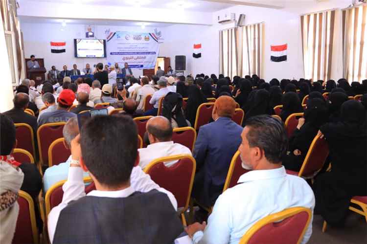مأرب.. ملتقى تربوي يشدد على تحصين الطلاب بالوعي والقيم الوطنية لمواجهة الفكر الحوثي