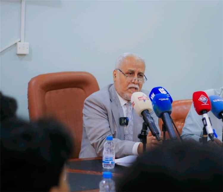 مؤتمر صحفي بالمكلا يستعرض آخر الترتيبات لانعقاد المؤتمر الدولي الخامس لأمراض الجهاز الهضمي