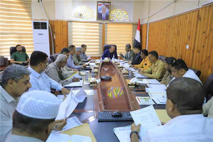 مجلس إدارة صندوق نظافة وادي حضرموت يناقش الأعمال التطويرية والتنظيمية للصندوق