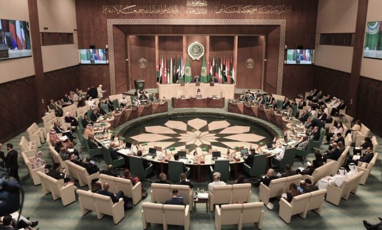 مجلس جامعة الدول العربية يعتمد مشروع قرار لدعم سيادة اليمن وإدانة الانتهاكات الإيرانية