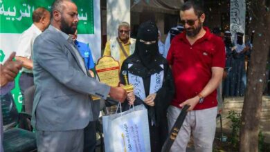 محافظ الضالع يكرّم متفوقات الثانوية العامة ضمن أوائل الجمهورية ويعتمد 100 ألف ريال سعودي لتوسعة مدرسة الفقيد فُضيل