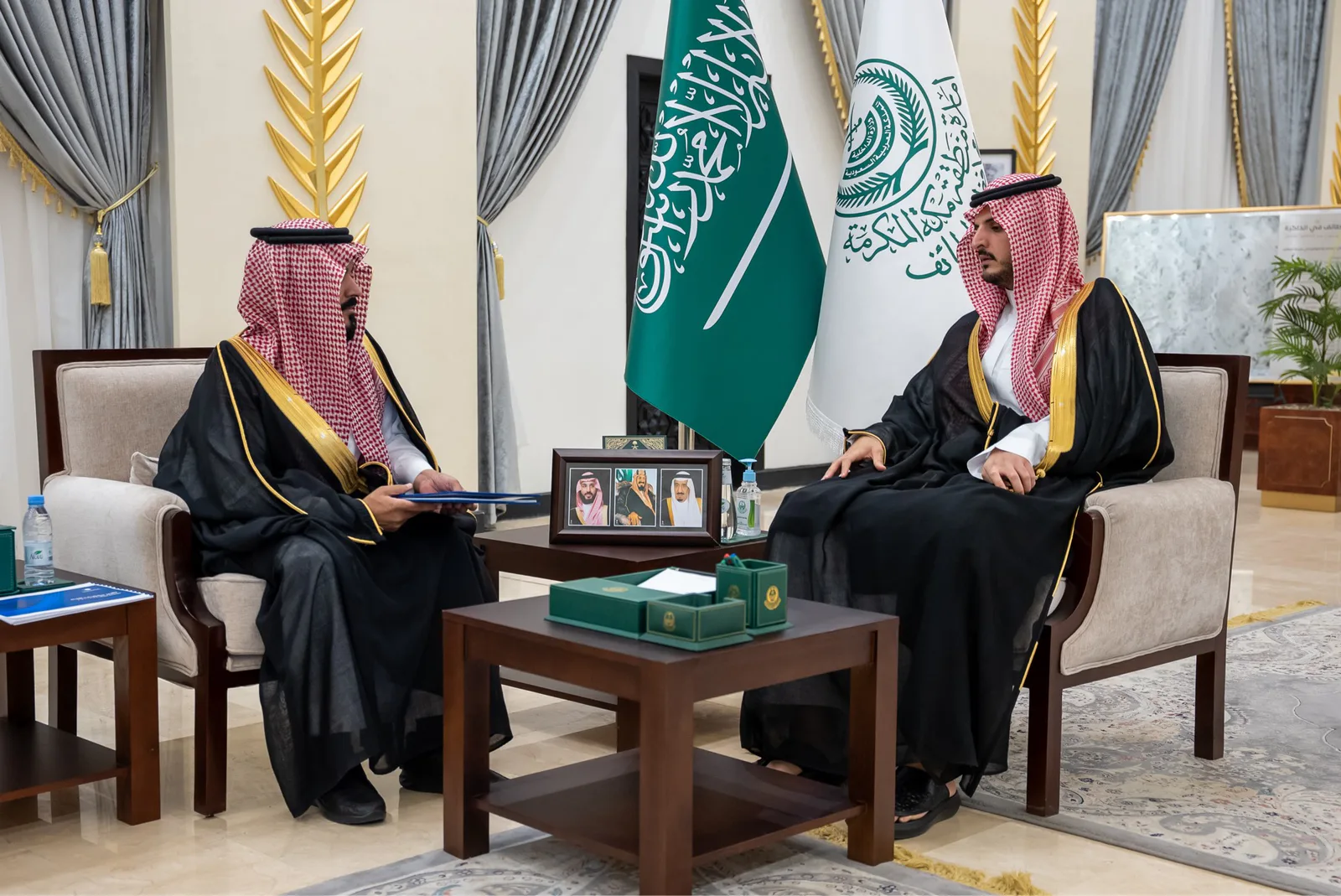 محافظ الطائف يستعرض توزيع 34 مليون متر مكعب من المياه خلال الصيف