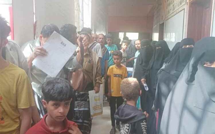 مدارس الشيخ عثمان تواجه ضغطًا متزايدًا في الاستيعاب والوافدون من مختلف المحافظات يرفعون أعداد الطلاب