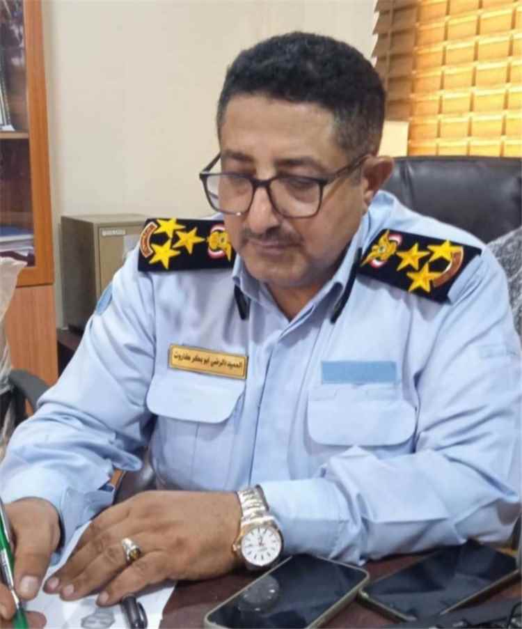 مدير جوازات عدن: نطبع 800 جواز يومياً ونعمل على تحسين الخدمات ومكافحة السمسرة