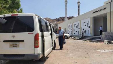 مدير عام التواهي يطلق مبادرة لتوفير المواصلات لموظفي المجلس المحلي وتخفيف أعباء التنقل