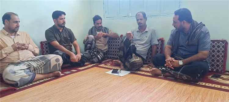 مدير عام الريدة وقصيعر يطمئن على صحة الدكتور حسن الجريري