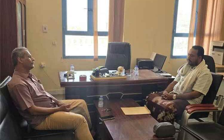 مدير عام الريدة وقصيعر يلتقي مدير عام مكتب وزارة النقل بساحل حضرموت بالمكلا