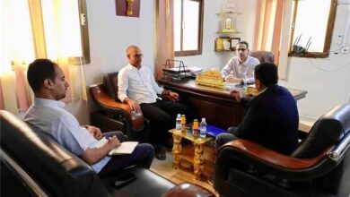 مدير عام الشؤون الاجتماعية بساحل حضرموت يبحث مع ائتلاف الخير برامج المؤسسة وتدخلاتها الإنسانية
