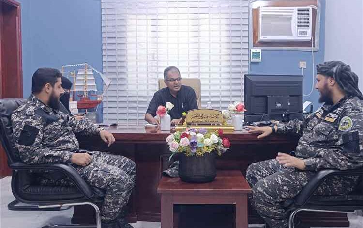 مدير عام المعلا يلتقي قيادة قوات حرس المنشآت بعدن لبحث عدد من الملفات المشتركة