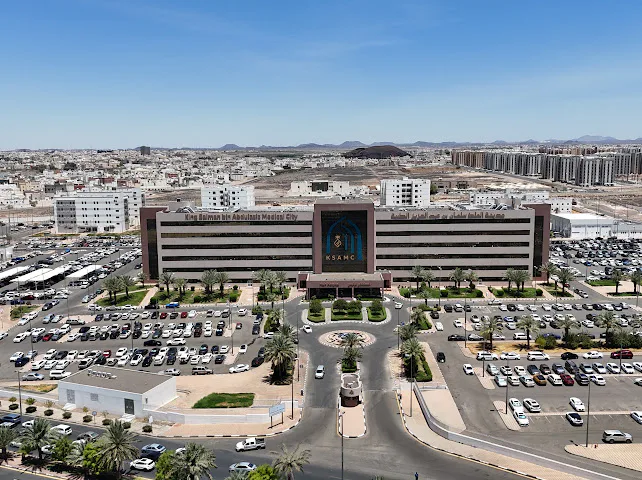 مدينة الملك سلمان الطبية تُنقذ مريضاً من انفجار وشيك في الشريان الأورطي