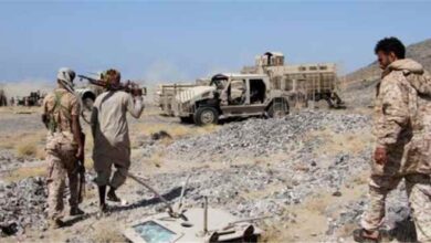مستجدات المعارك في تعز.. غارات جوية ومواجهات عنيفة وقصف حوثي يستهدف الأحياء السكنية