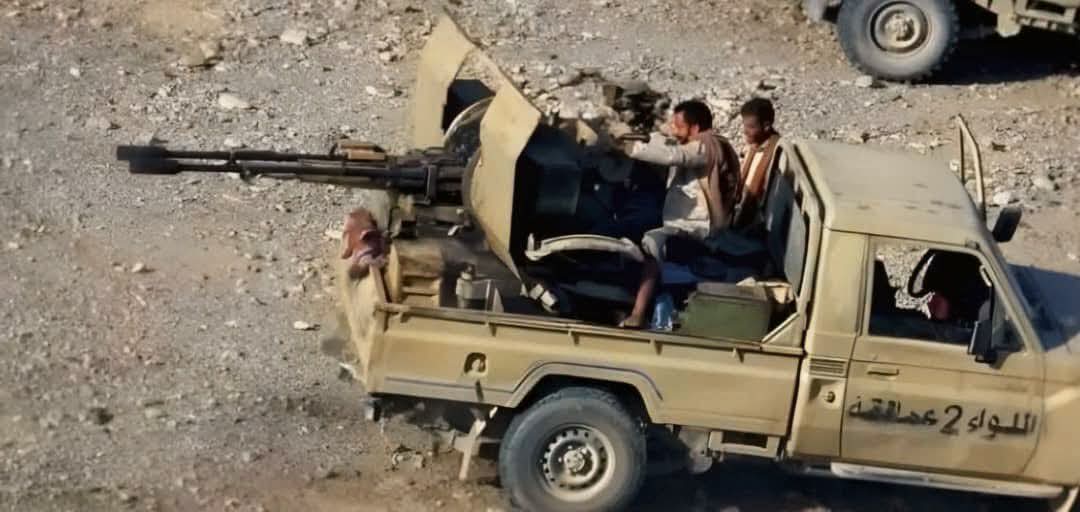 معارك محتدمة جنوب الحديدة.. الجيش اليمني يطارد الحوثيين ويضغط باتجاه الجراحي