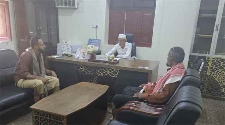 مكتب مؤتمر حضرموت الجامع والسلطة المحلية في دوعن يناقشان عددًا من القضايا الخدمية والأمنية بالمديرية
