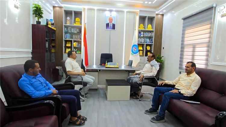 مكتبا الشباب والبحوث والتدريب بمأرب يناقشان سبل توسيع برامج تدريب وتأهيل القدرات الشبابية