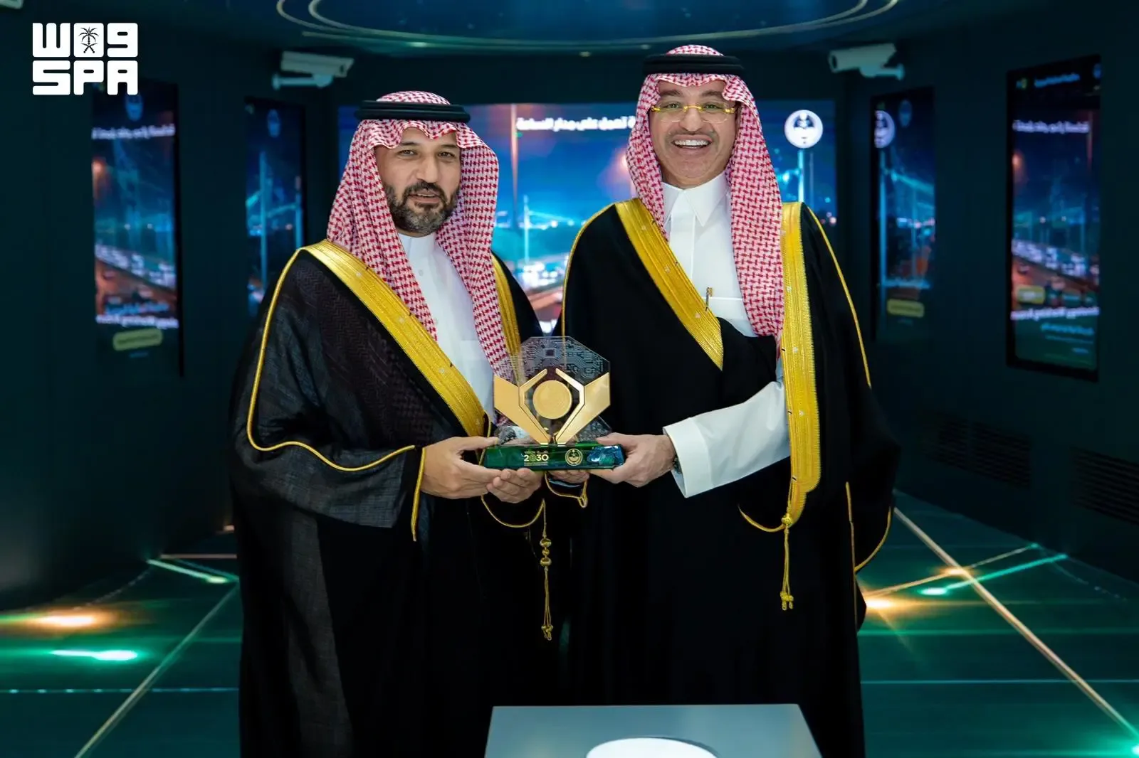 نائب وزير الإعلام يزور جناح الداخلية في معرض «ليب 2026»