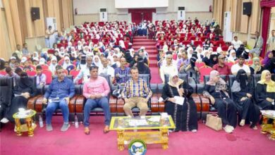 نظافة وتربية عدن تنظمان مهرجان  العودة للمدرسة .. والبراعم والزهرات يتألقون في الابداع