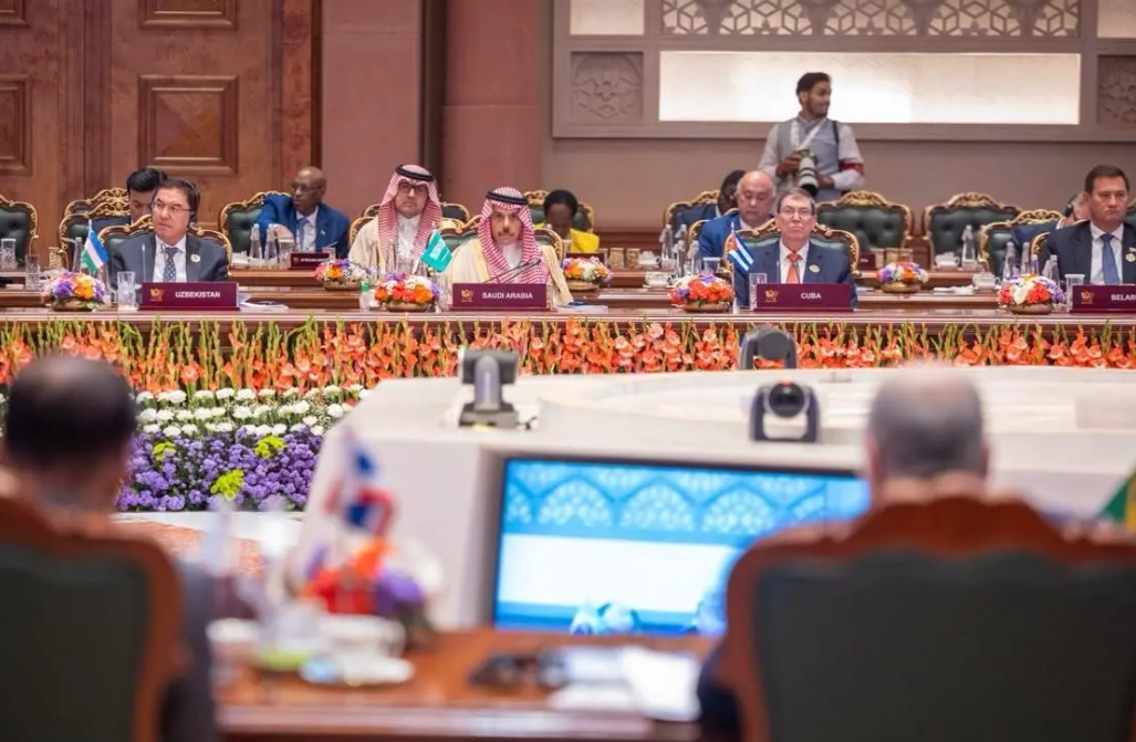 نيابة عن ولي العهد.. وزير الخارجية يشارك في اجتماع اليوم الثاني لقمة «بريكس»