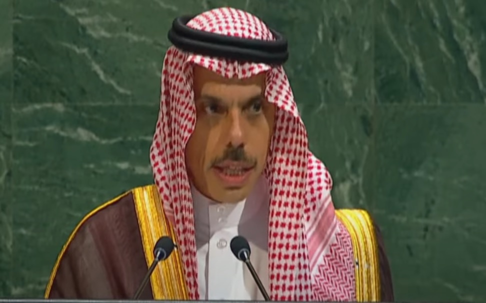 نيابة عن ولي العهد.. وزير الخارجية يصل الهند لترؤس وفد المملكة في بريكس
