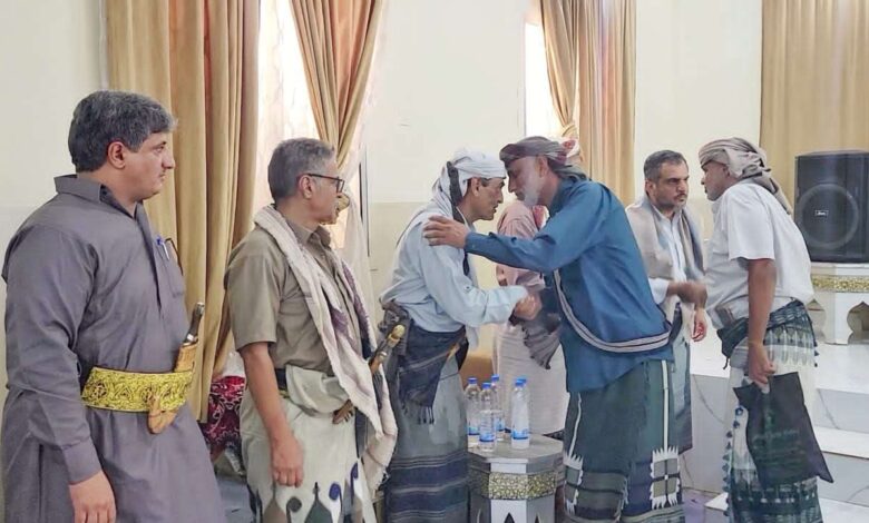 هشلة ينظم مجلس عزاء في وفاة عمه المناضل الشيخ صالح هشلة المصعبي ونجله وائل