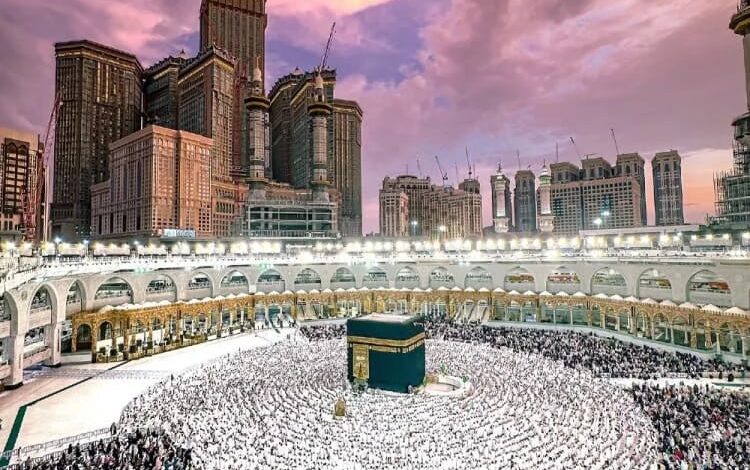هل استهدف الحوثيون مكة المكرمة؟