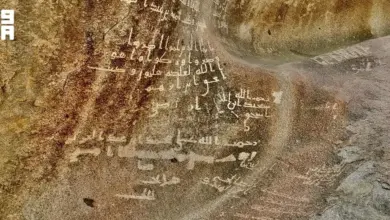 وادي العسيلة شمال مكة يحتضن 60 نقشاً إسلامياً تعود للقرن الأول الهجري