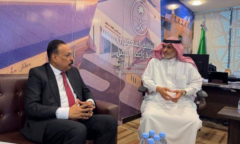 وزير الأشغال يبحث مع البرنامج السعودي تعزيز التعاون في قطاع الطرق والبنية التحتية