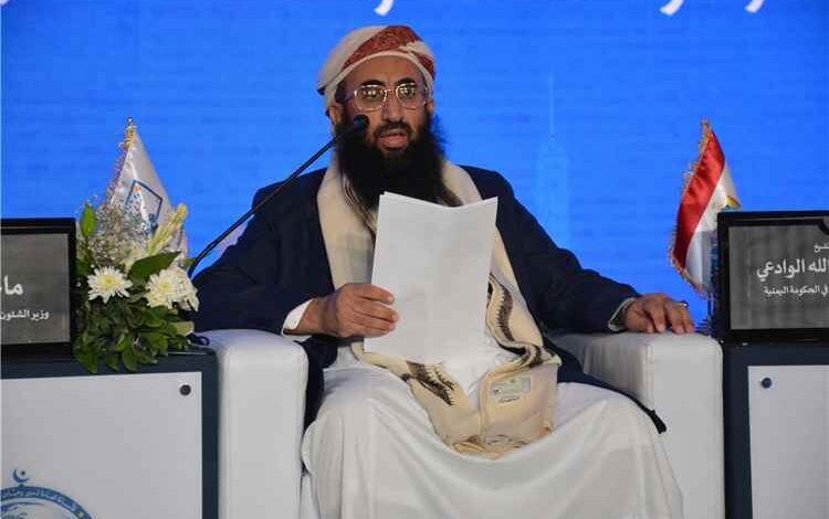 وزير الاوقاف: ميليشيات الحوثي حولت استهداف النشء من خطر تربوي الى مشروع يمس الاسرة والمجتمع