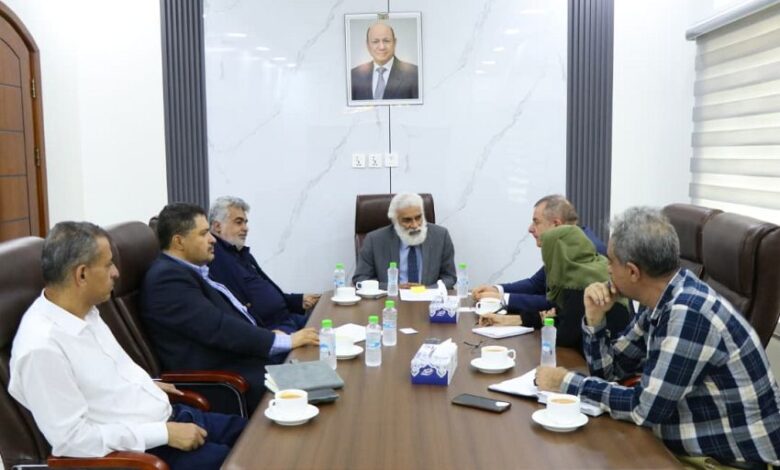 وزير التخطيط يبحث مع مسؤولين أمميين تعزيز الاستجابة الإنسانية للنازحين