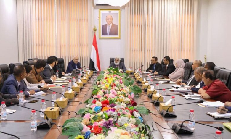 وزير التخطيط يرأس اجتماع اللجنة الفنية لإعداد خطة التنمية واعادة الاعمار 2027