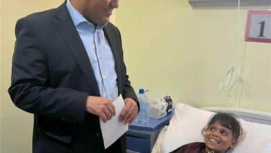 وزير التربية نموذجاً للتواضع والوفاء...زيارة إنسانية لبطلة أبين قطوف
