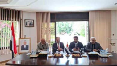وزير التعليم الفني والتدريب المهني يزور سفارة اليمن بالرباط