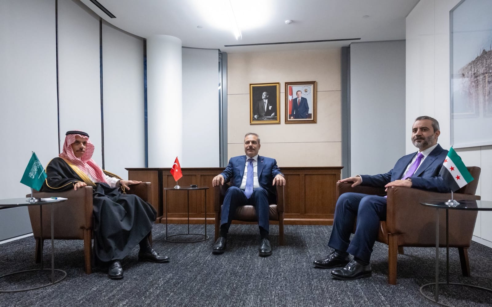 وزير الخارجية يعقد اجتماعًا مع وزيري خارجية سوريا وتركيا على هامش أعمال الجمعية العامة للأمم المتحدة
