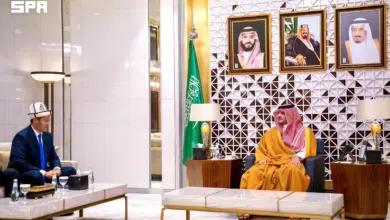 وزير الداخلية يستقبل سفير قيرغيزستان لدى المملكة