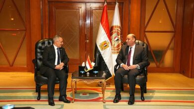 وزير الشؤون الاجتماعية يبحث مع نظيره المصري تعزيز التعاون في مجالات التشغيل وتأهيل العمالة