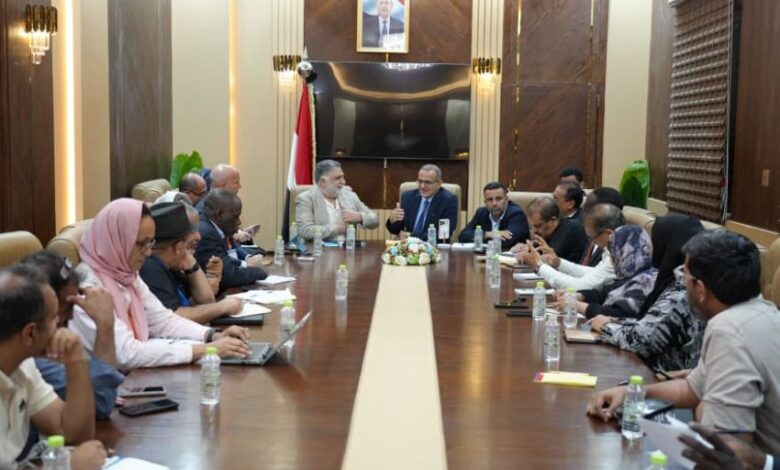 وزير الصحة يبحث مع شركاء القطاع الصحي تعزيز الاستجابة للطوارئ